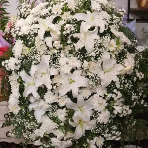 Coroa de Flores - Mix de Flores Brancas
