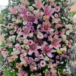 Coroa de Flores - Mix de Flores Rosas