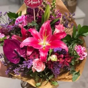 Buquê de Flores Rosa e Roxo