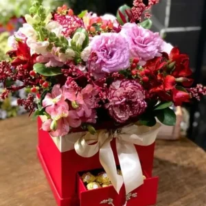 Arranjo de Flores em Box com Chococolate