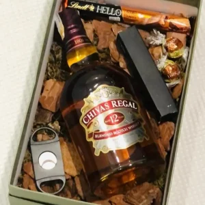 Box Whisky and Cigar