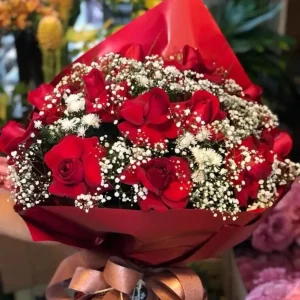 Buquê de 12 rosas vermelhas