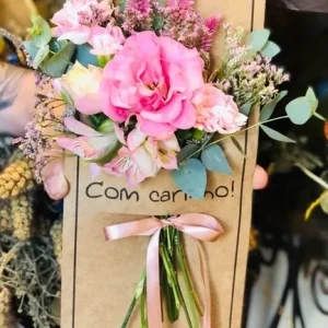 Arranjo de Flores no Card
