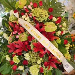 Coroa de Flores - Mix Vermelhas e Verdes